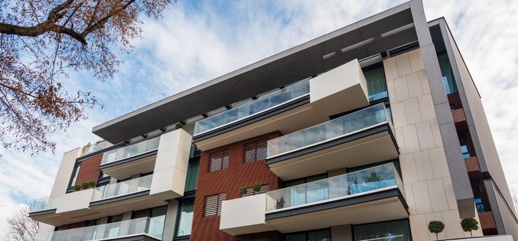 Modern új társasház szigetelés